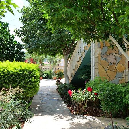 Garden Villa Dhesara Ksamil Bagian luar foto