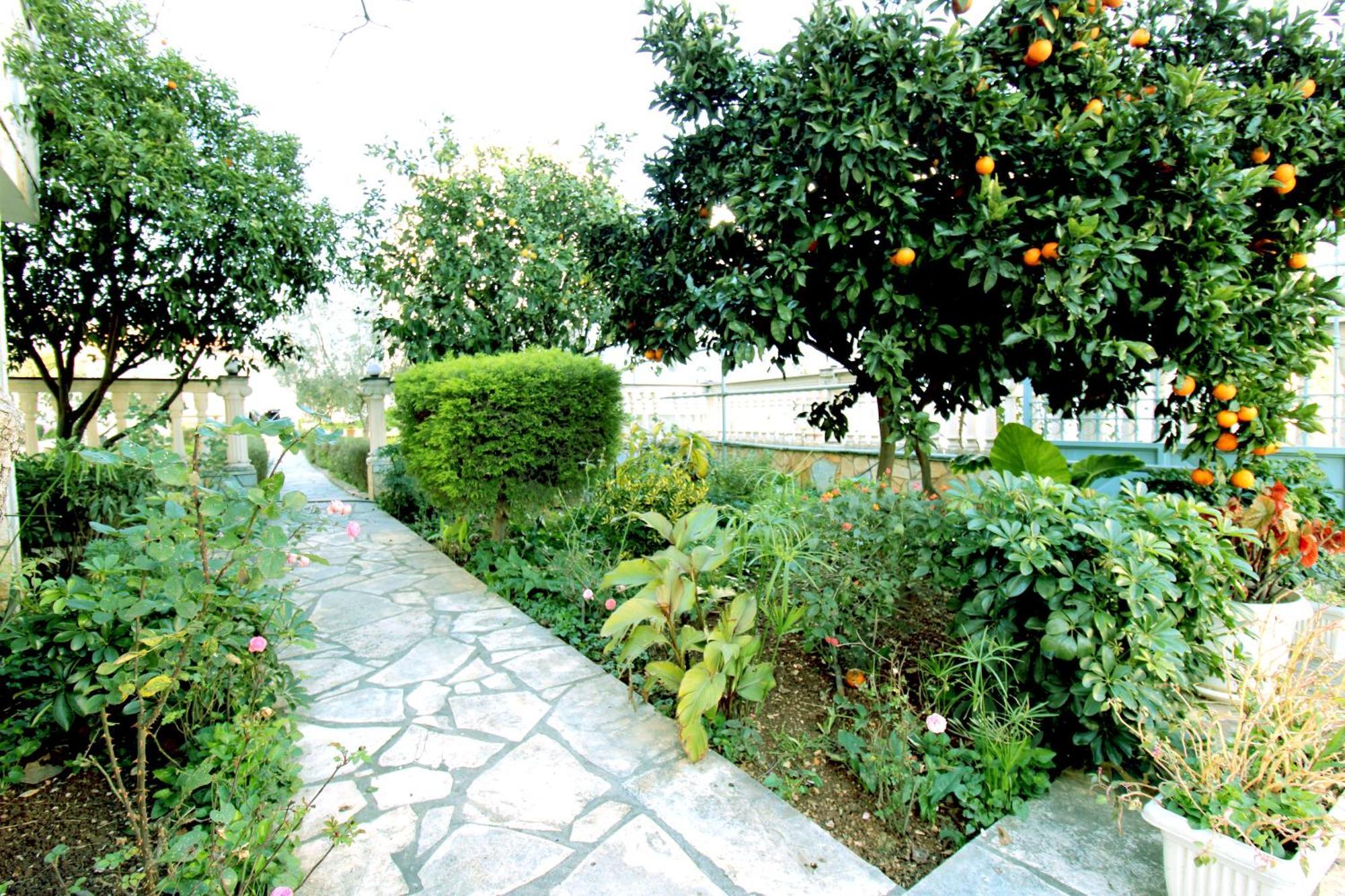 Garden Villa Dhesara Ksamil Bagian luar foto